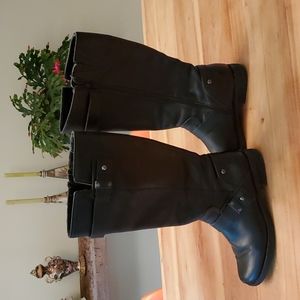 Crown Vintage wide calf  black leather riding boots size 6.5